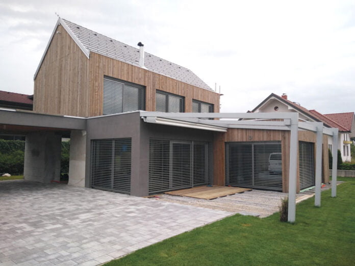 Lesena-pasivna-hisa-Mateja-Smelcerja